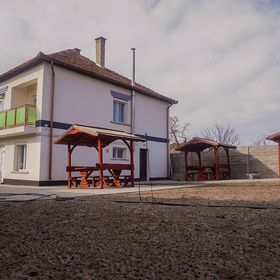 Luca széke Vendégház Szeged