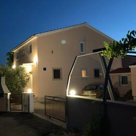 Apartmani Toni Privlaka