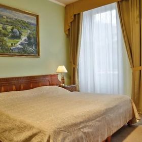 Hotel Kolonáda Karlovy Vary II