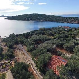 House Magdalena Tkon