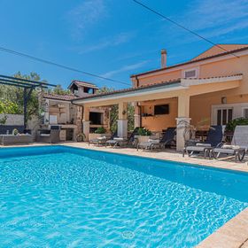 Apartman Šibenik - CDJ873