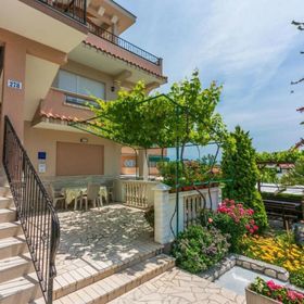 Apartmanok Parkolóhellyel Lopar, Rab - 18388 Lopar