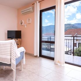 Apartmanok Parkolóhellyel Stari Grad, Hvar - 18458 Stari Grad