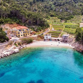 Apartments Jelena Bogomolje