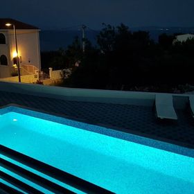 Apartmanok Családok Részére Medencével Mavarstica, Ciovo - 18642 Mavarštica