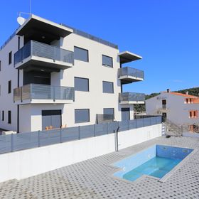 Apartmanok Családok Részére Medencével Mavarstica, Ciovo - 18642 Mavarštica