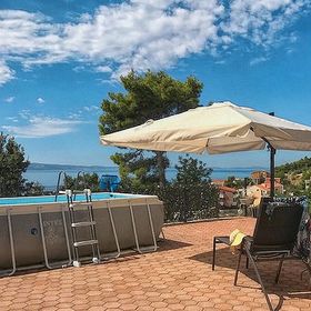 Apartmanok Családok Részére Medencével Stanici, Omis - 18676 Stanići