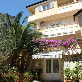 Apartmanok Parkolóhellyel Mandre, Pag - 18748 Mandre