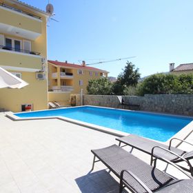 Apartmanok Medencével Baska, Krk - 18785 Baška
