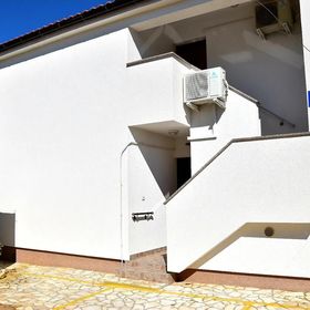 Apartmanok Parkolóhellyel Vrsi - Mulo, Zadar - 18849 Vrsi - Mulo