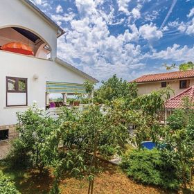 Apartmanok Parkolóhellyel Pinezici, Krk - 18967 Pinezići