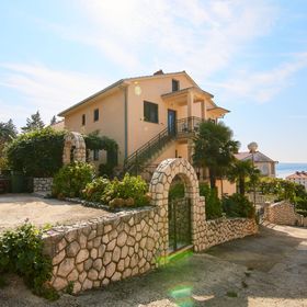 Apartmanok és Szobák Parkolóhellyel Crikvenica - 19125