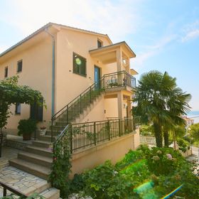 Apartmanok és Szobák Parkolóhellyel Crikvenica - 19125