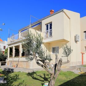 Apartmanok Parkolóhellyel Kastel Gomilica, Kastela - 19248 Kaštel Gomilica