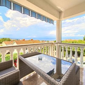 Apartmanok Parkolóhellyel Malinska, Krk - 19280 Malinska