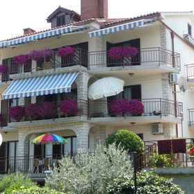 Apartmanok Parkolóhellyel Malinska, Krk - 19296 Malinska