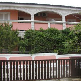 Apartmanok A Tenger Mellett Vir - 19323