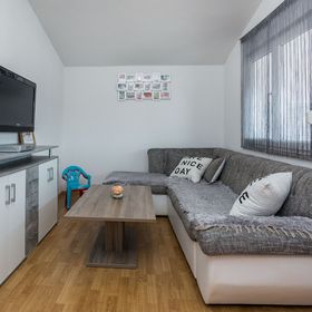 Apartmanok Parkolóhellyel Vir - 19466