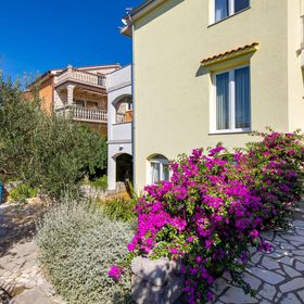 Apartments and Room Slavica Kraljevica