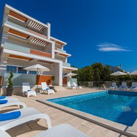 Apartments Villa Grande Dramalj