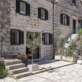 House Heritage Stari Grad