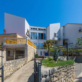 Apartments Bellamare Selce