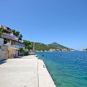 Apartments and Rooms Barbara Zaklopatica