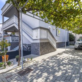 Apartments Ria Vodice