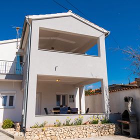 Apartments Anita Tribunj