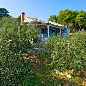 House Nevena Postira