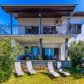 Apartments Vlatkica Malinska