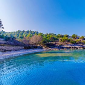 House Fisherman Postira