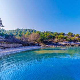 House Fisherman Postira