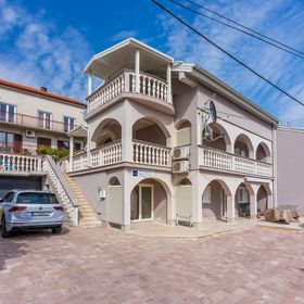 Apartments Mirela Crikvenica