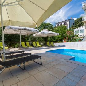 Apartments IVANO Dramalj