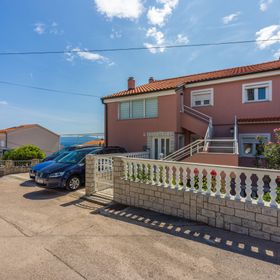 Apartments Lucija Benici