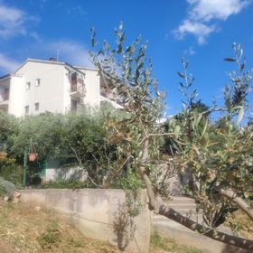 Apartment Sunny apartment Bol