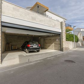 Apartments Tribunj Mali mago