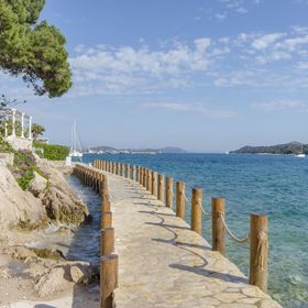 Apartments Tribunj Mali mago