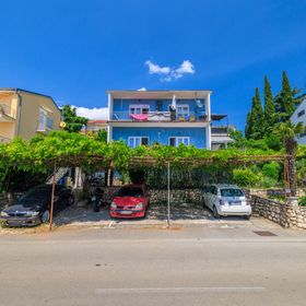 Apartments Alenka Dramalj