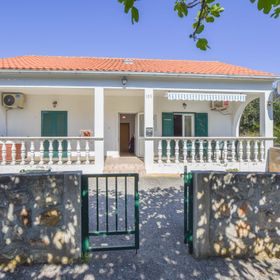 House Sun and Sea Olib