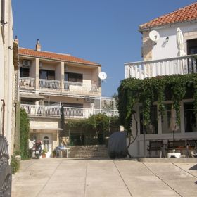 Apartment Ivan Primosten