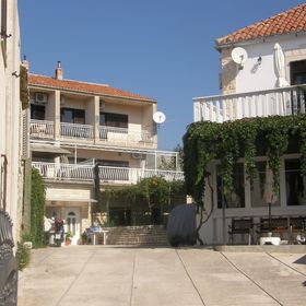 Apartment Ivan Primosten