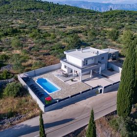 Villa Blažen Bogomolje