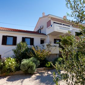 Apartment Nikolina Punat