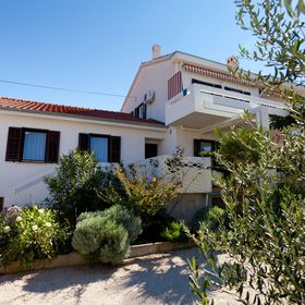 Apartment Nikolina Punat