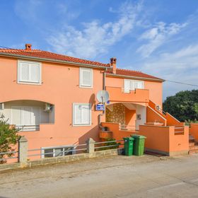 Apartments Mihaela Dobropoljana