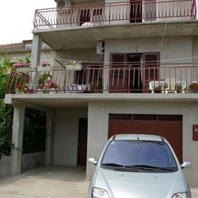 Apartments Ljiljana Brna