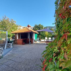 Apartments Fam Tomasic Baska