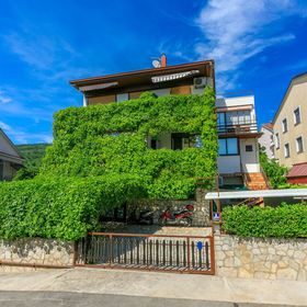 Apartment Luksi Selce